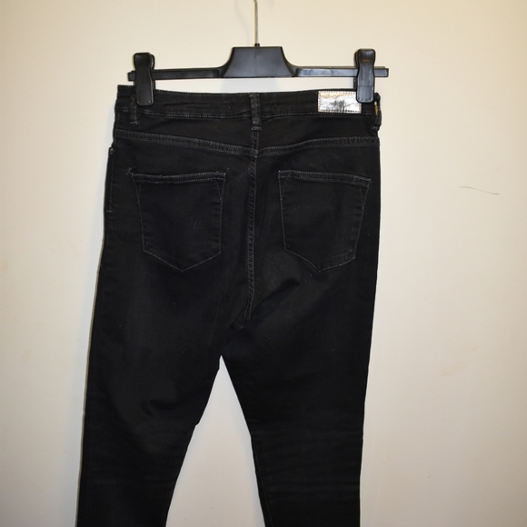 Jeans - Picture 3 of 4